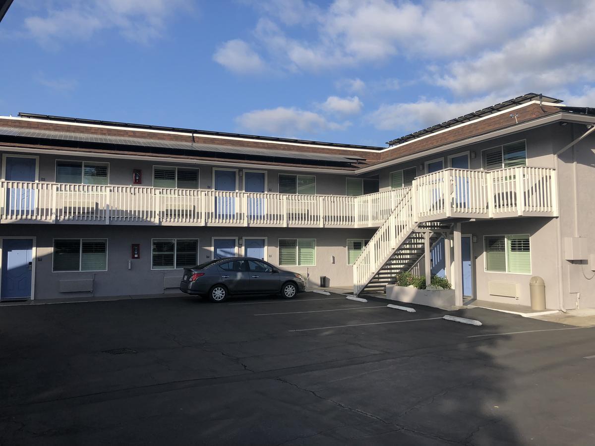 Pacific Inn Монтерей Екстериор снимка